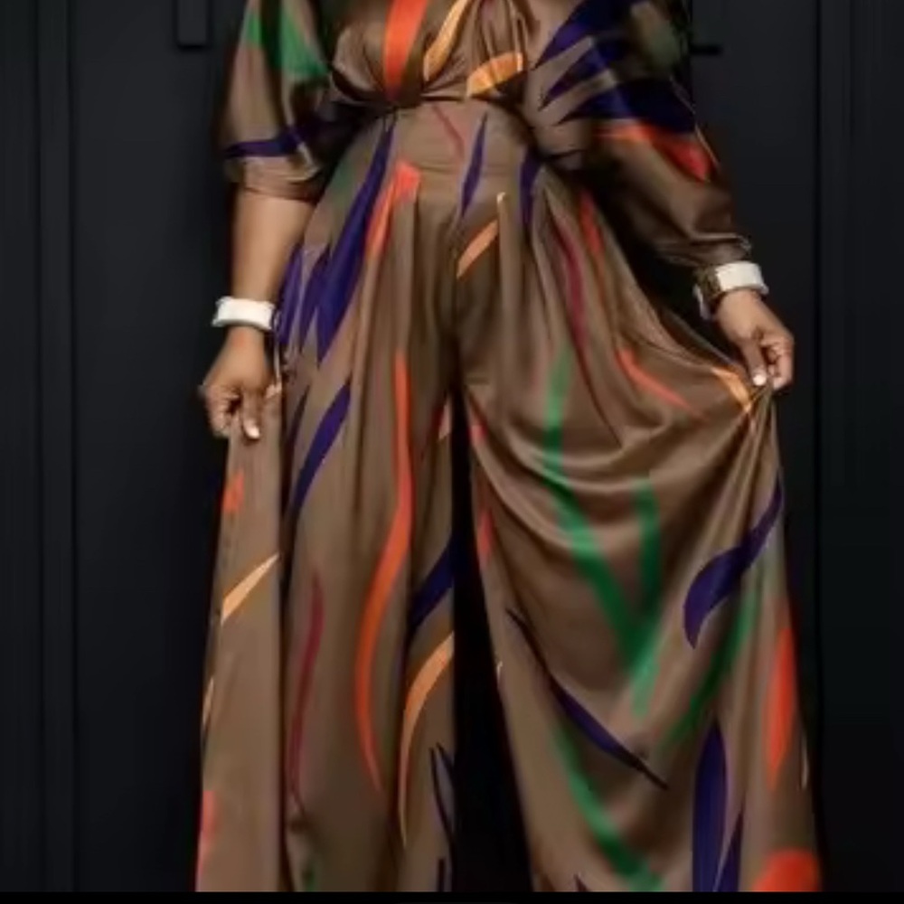 Pre Owned-Multicolor Women's Jumpsuit Size Medium (PLZ SEE PICS FOR DETAILS